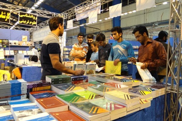 تلاش متولیان برای برگزاری نمایشگاه کتاب کرمانشاه/ ناشران بومی منتظر نمایشگاه استانی هستند