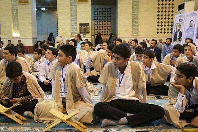 مسابقات قرآنی مدارس استعدادهای درخشان در زنجان برگزار شد