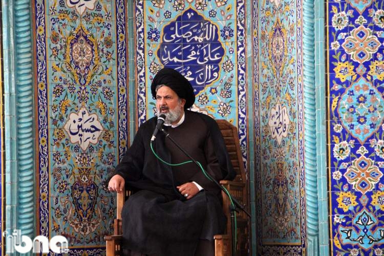 امام خمینی(ره) ذخیره‌ای برای همه اعصار است