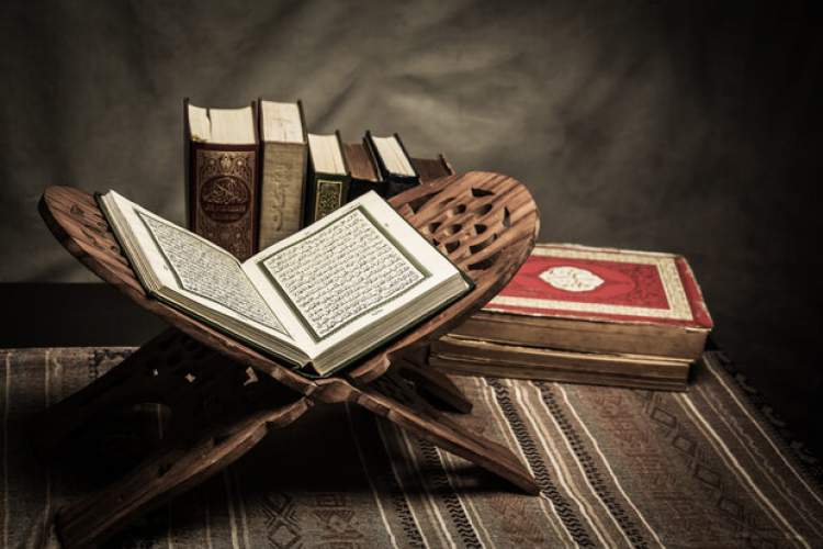 خرید کتاب‌های علمی و مذهبی برای مساجد، بقاع متبرکه و حوزه‌های علمیه از نیات موقوفات