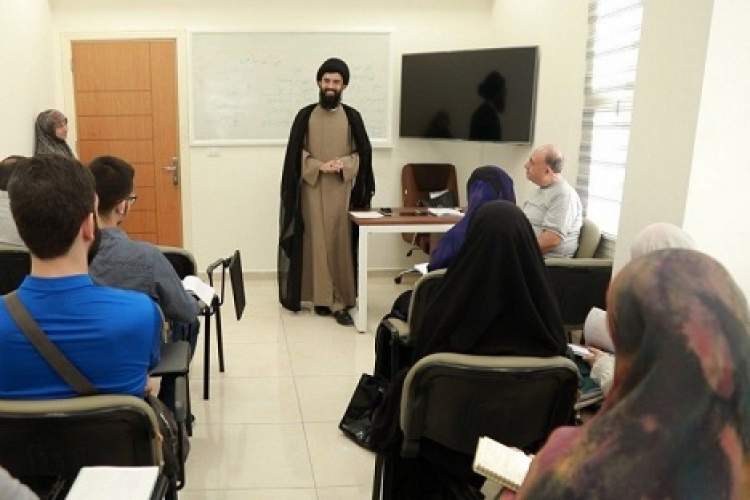 آموزش زبان فارسی به بیش از ۲۰۰ فارسی‌آموز لبنانی