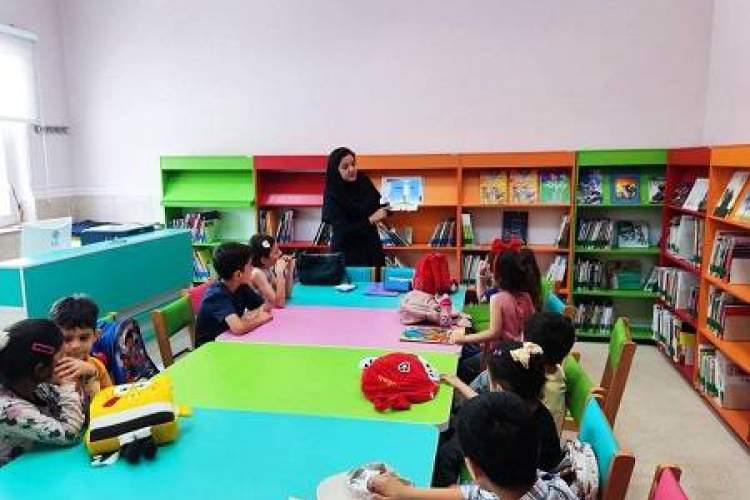 برگزاری کارگاه قصه‌گویی در کتابخانه‌های عمومی زنجان