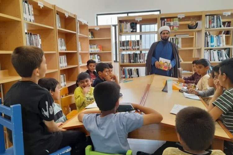 راه روشن نوجوانان «گریوانی» با کتاب/ امام جماعتی که نسل جوان را به مسجد جذب کرد