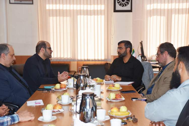 ارتقای زیرساخت‌های کتابخانه‌ای شیراز با همکاری شهرداری محقق می‌شود