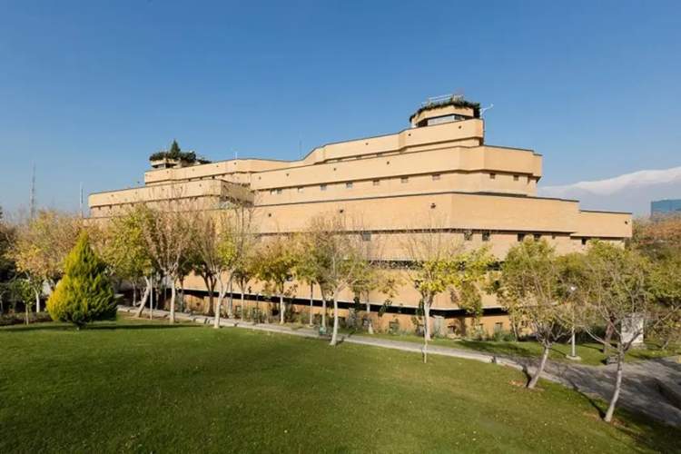 ورودی غربی کتابخانه ملی ایران به بهره‌برداری رسید
